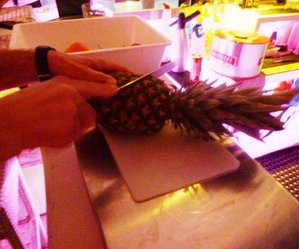 Preparazione del decoro di frutta