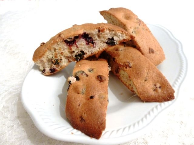 cantuccini ai frutti di bosco